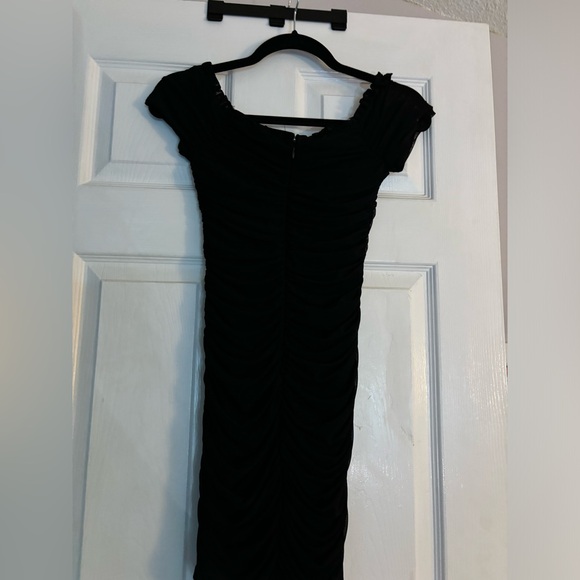 Lulus Ruched Off-the-Shoulder Bodycon Mini Dress - Picture 2 of 4